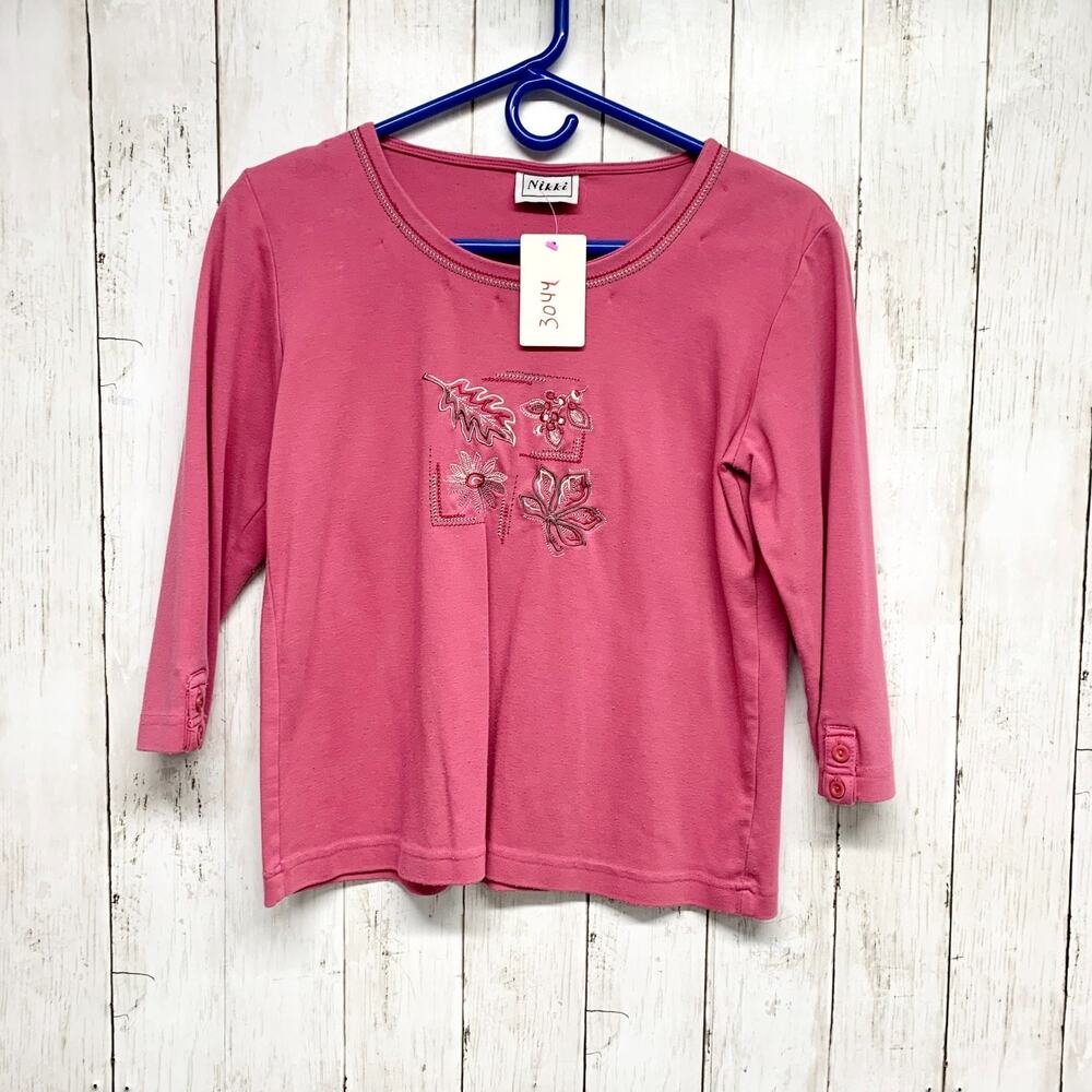 Vintage Nikki Sweater Women Chest 33" Large Round Neck Embroider‎ Front Blouse